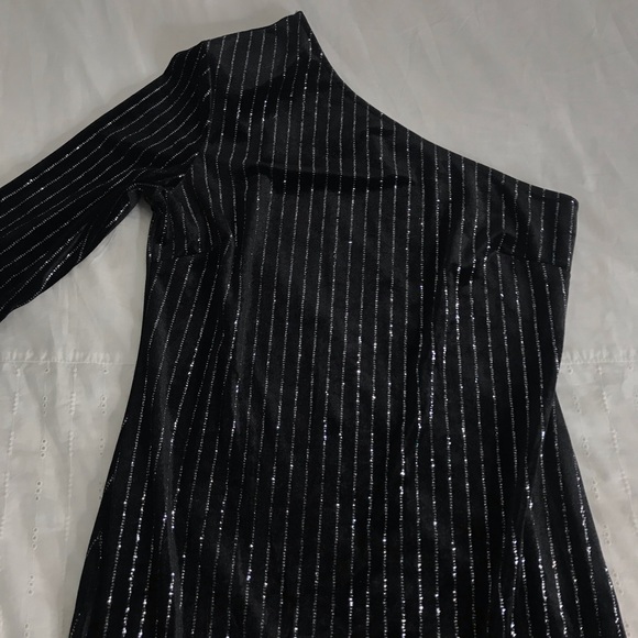 Top Shop Off The Shoulder black dress size 8 - Picture 5 of 8